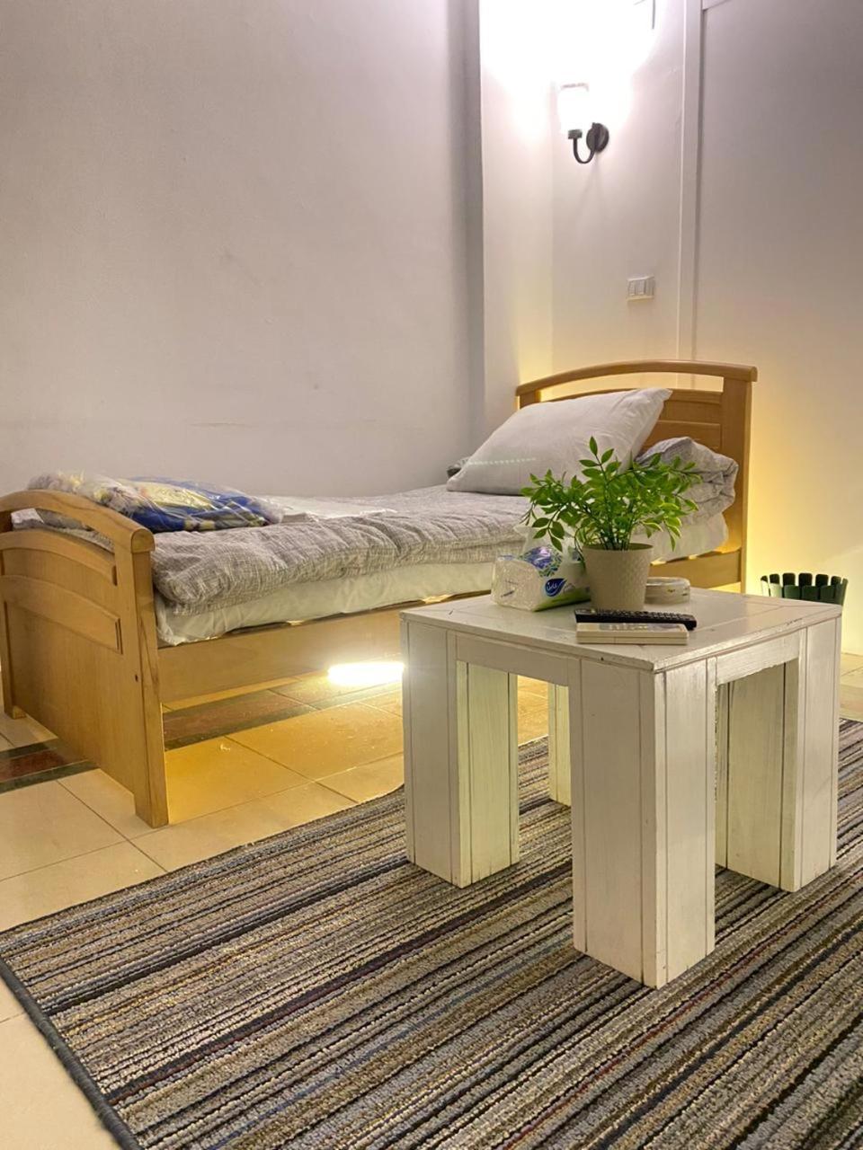 Master In Nasr City, Private Bathroom Homestay