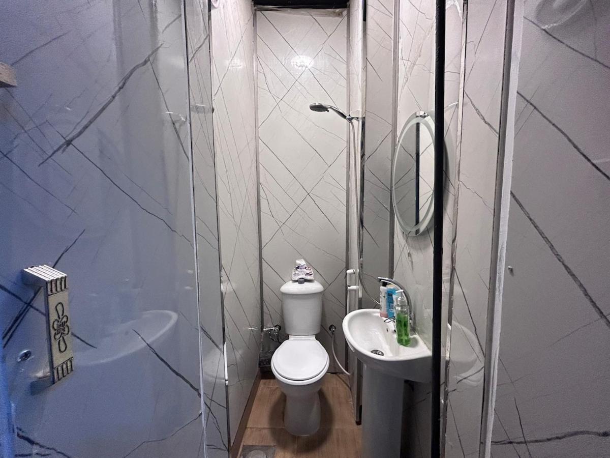 Homestay Master In Nasr City, Private Bathroom